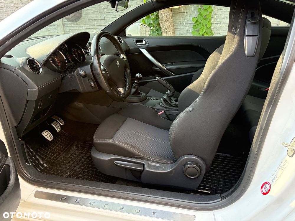 Peugeot RCZ 2.0 HDi - 13