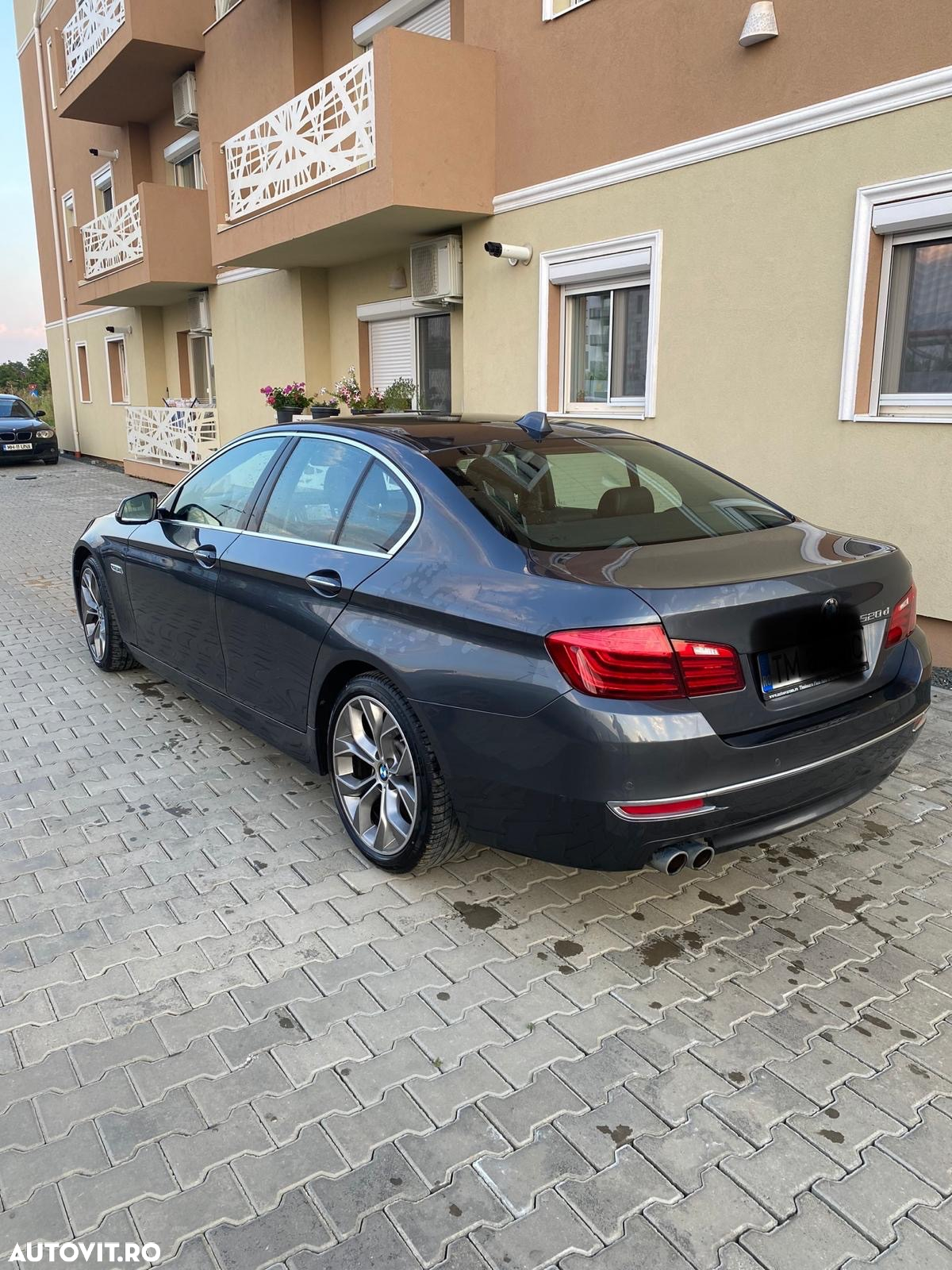 BMW Seria 5 520d AT - 3