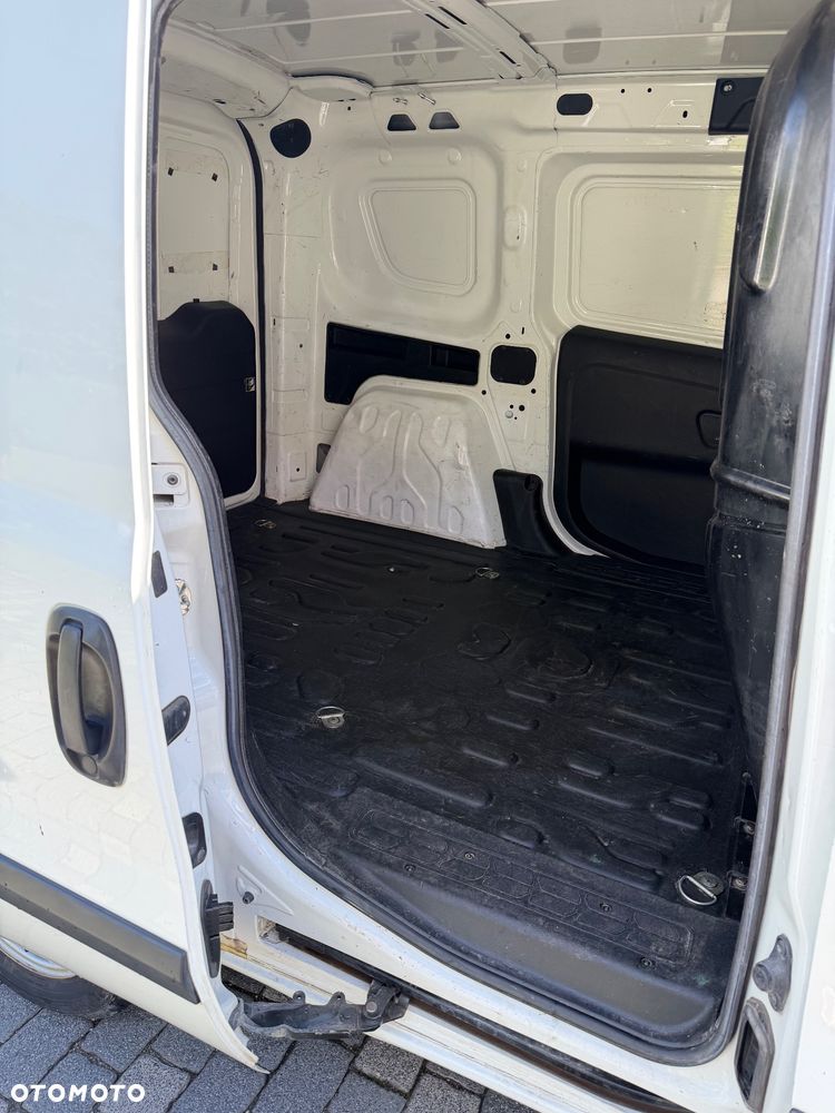 Opel Combo - 13