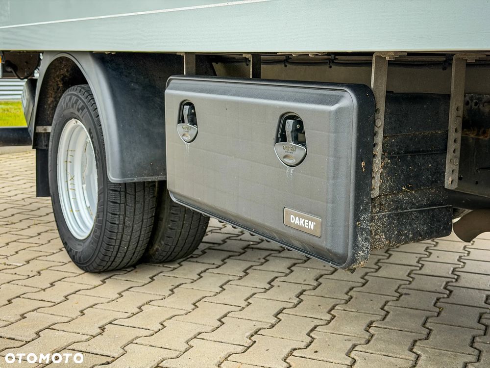 Iveco Daily 35C16H Kontener + Winda - 21