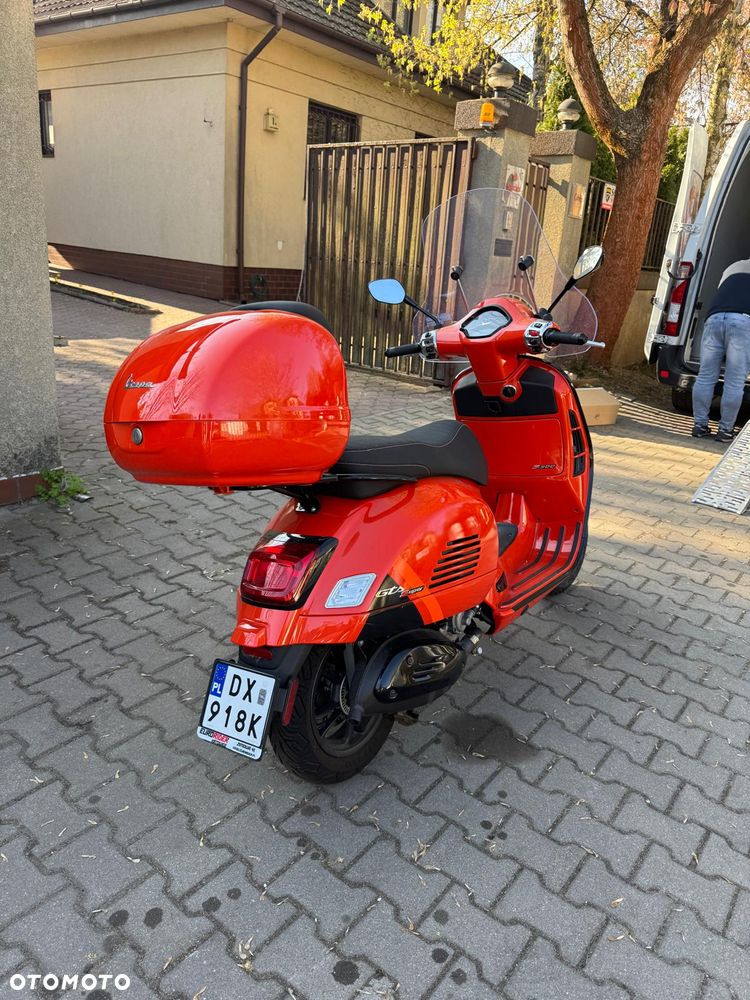 Vespa GTS - 4