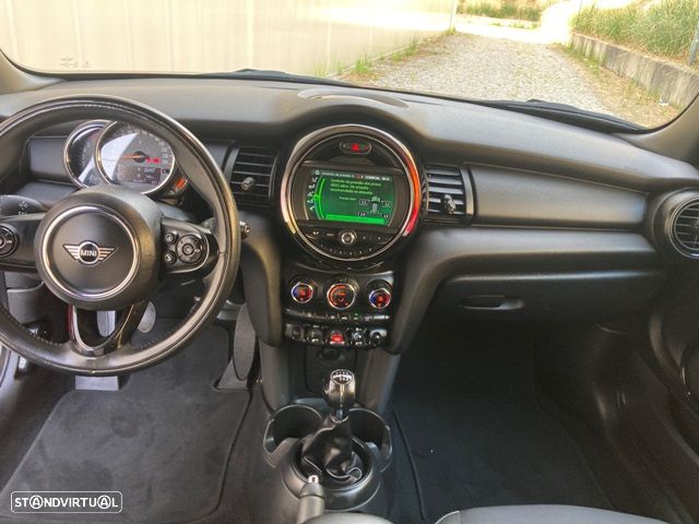 MINI 3 Portas Cooper D - 10
