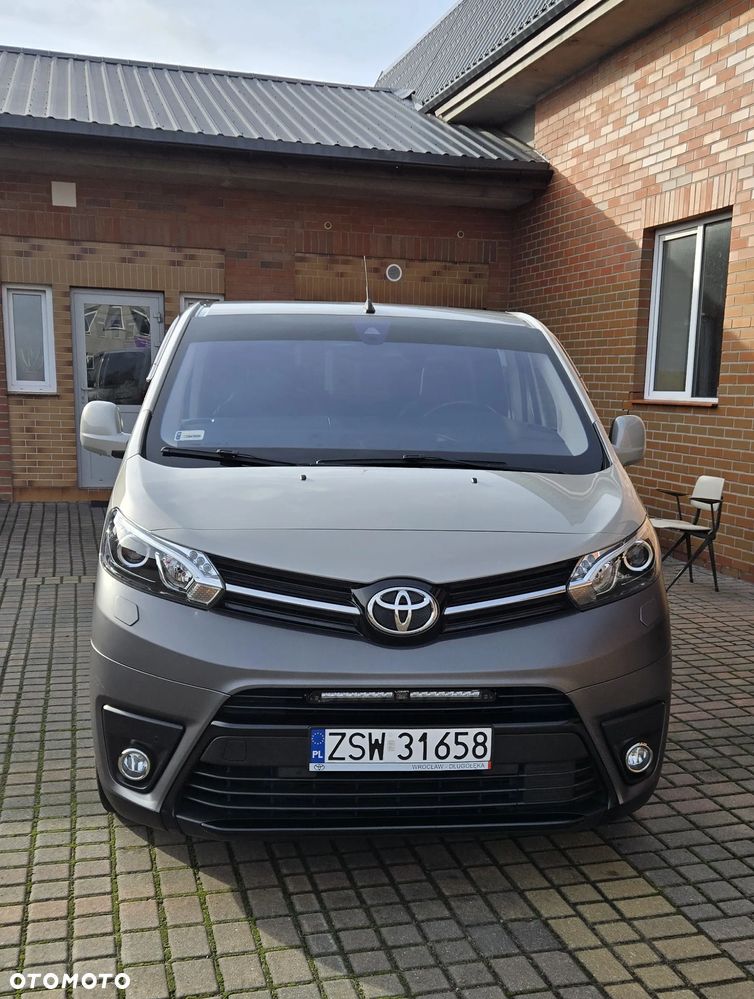 Toyota ProAce Kombi 2.0 D-4D Long 2,8t - 2