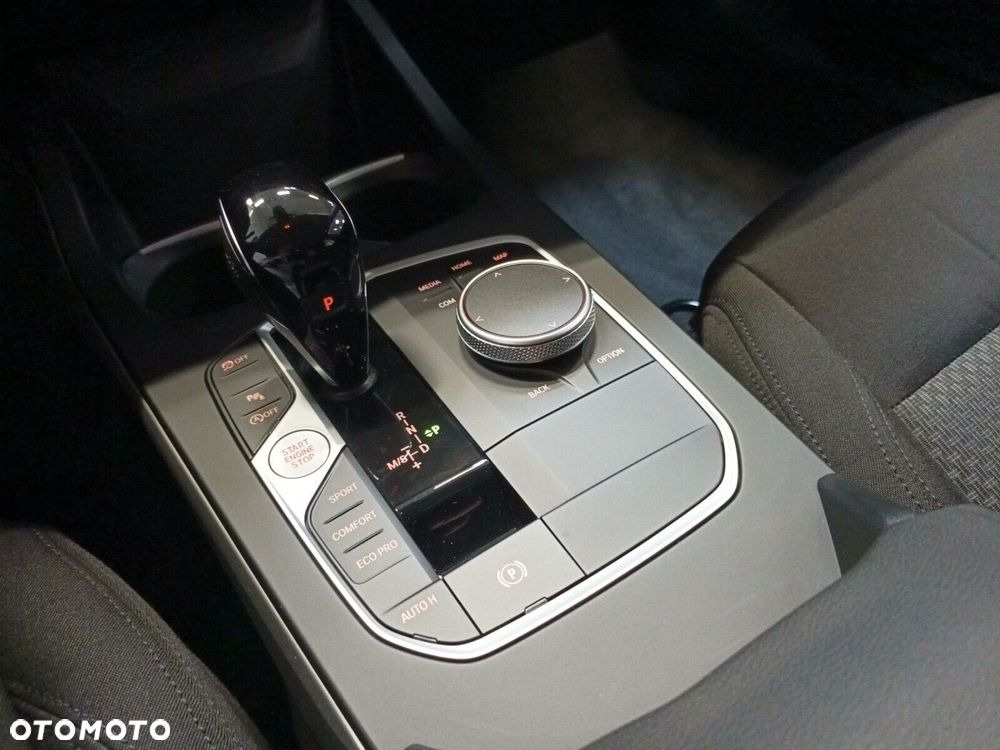 BMW Seria 1 - 18