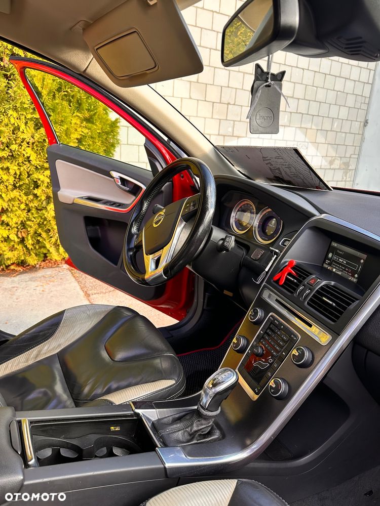 Volvo XC 60 - 25