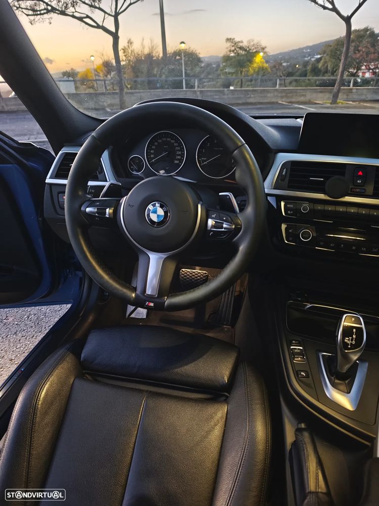 BMW 320 i Aut. M Sport - 28