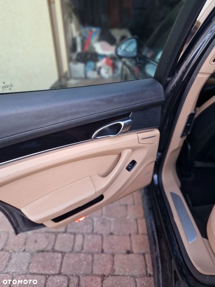 Porsche Panamera Diesel - 13