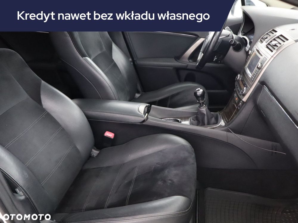 Toyota Avensis - 11