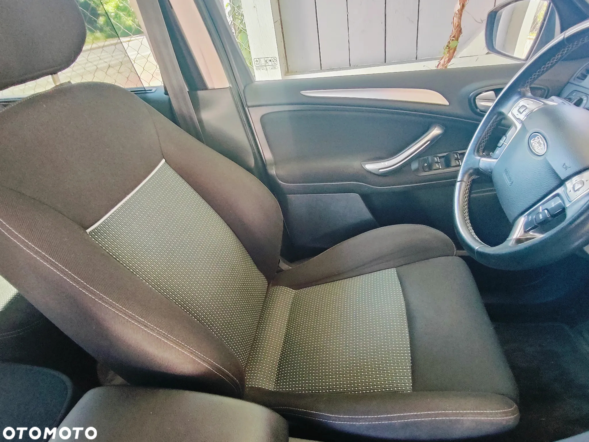 Ford S-Max - 23