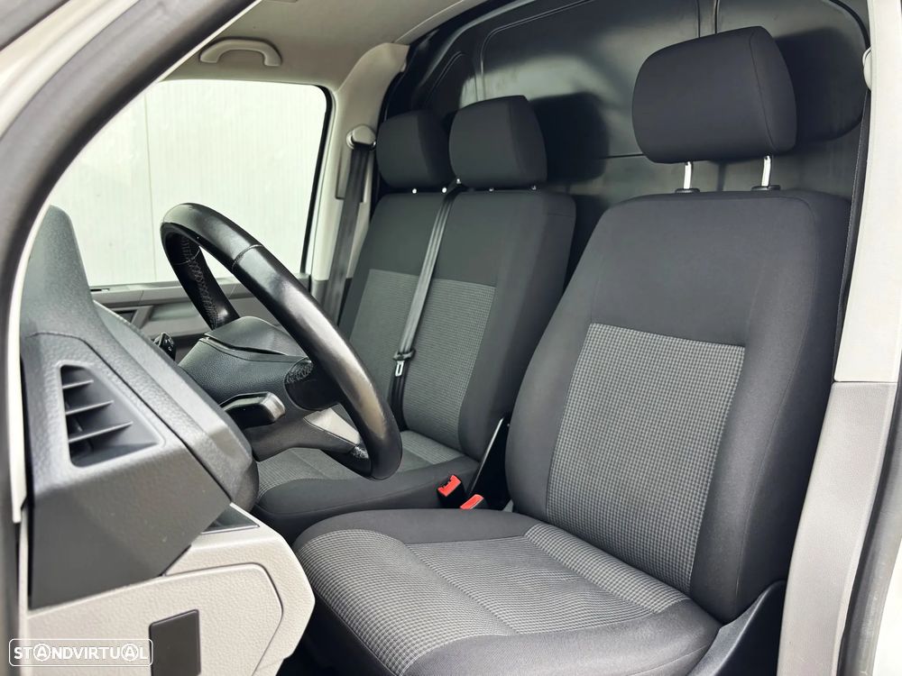 VW Transporter - 13