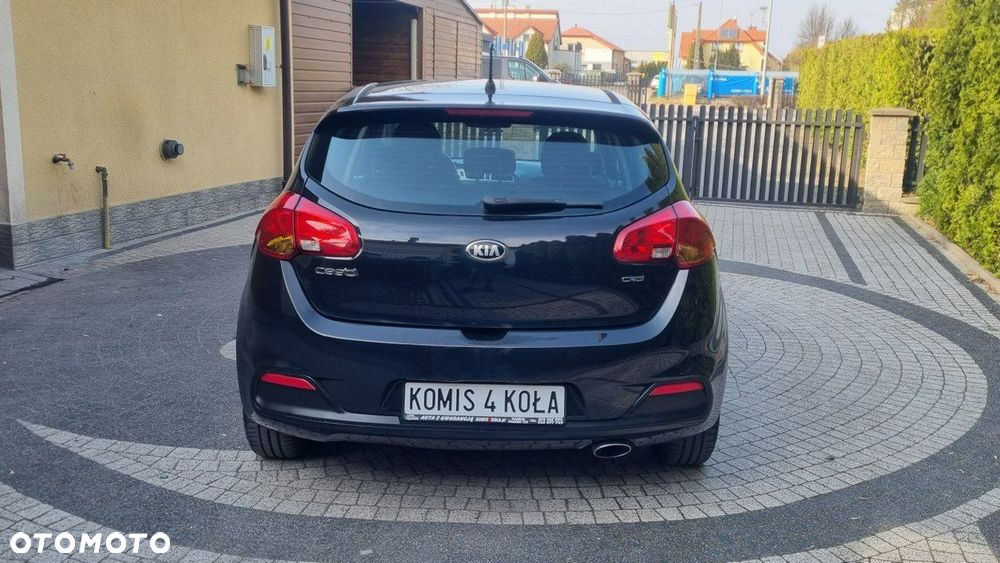 Kia Ceed - 4