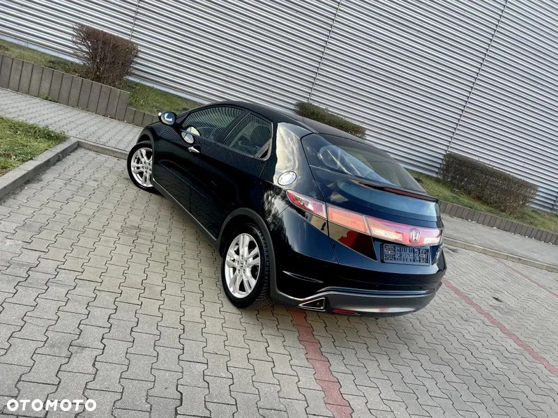 Honda Civic 1.8i-VTEC Sport - 28