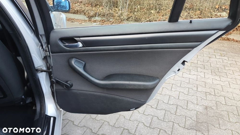 BMW Seria 3 320i Edition Lifestyle - 22