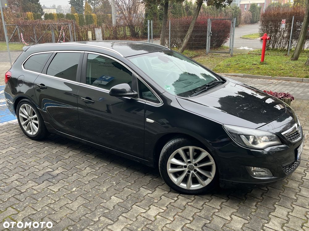 Opel Astra 1.6 Turbo Innovation - 10