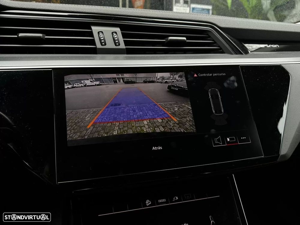 Audi Q8 e-Tron Sportback 55 quattro Advanced - 27