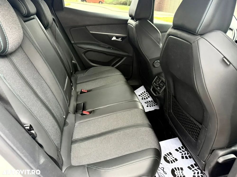 Peugeot 3008 PureTech 130 Stop & Start GPF EAT8 Allure Pack - 12