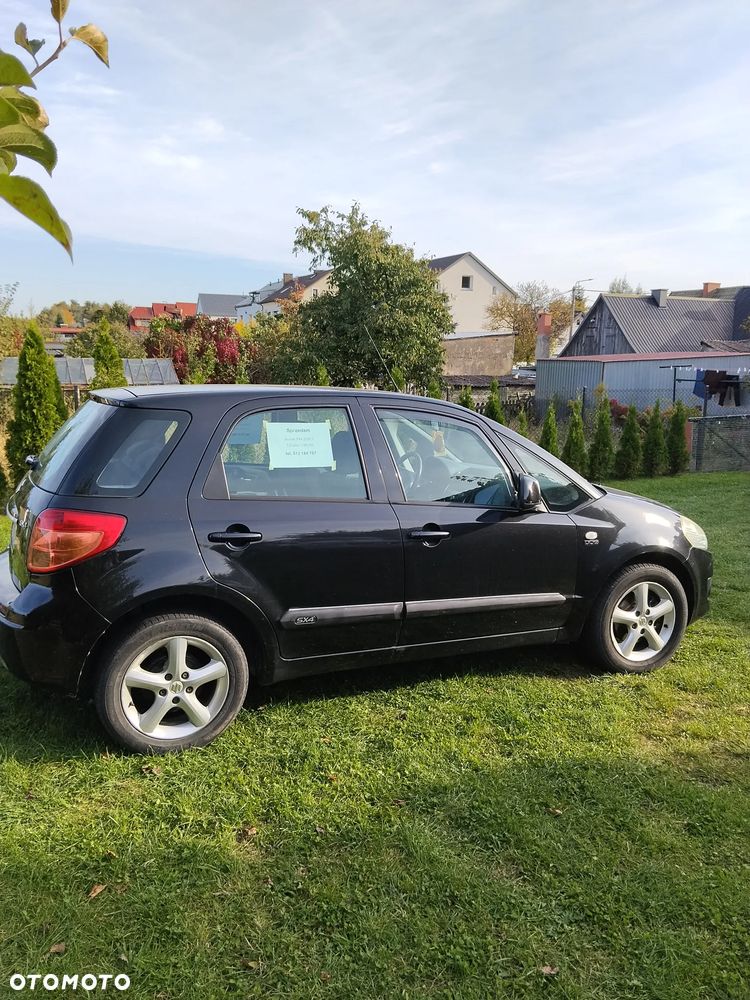 Suzuki SX4 - 4
