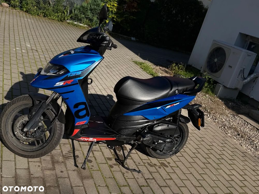 Aprilia SR