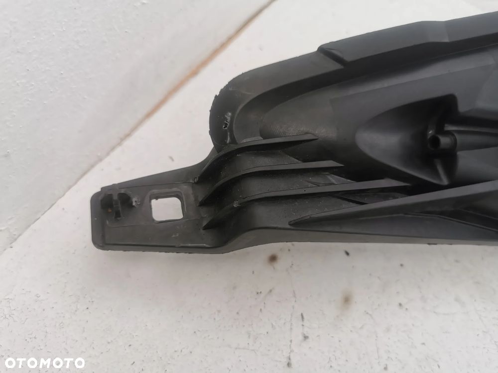 Lampa przednia prawa Ford Fiesta Mk7 Lift - 10