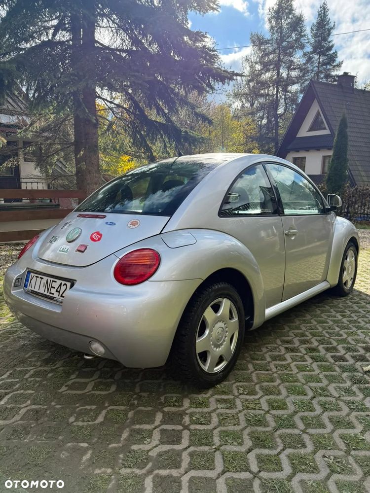 Volkswagen New Beetle - 3