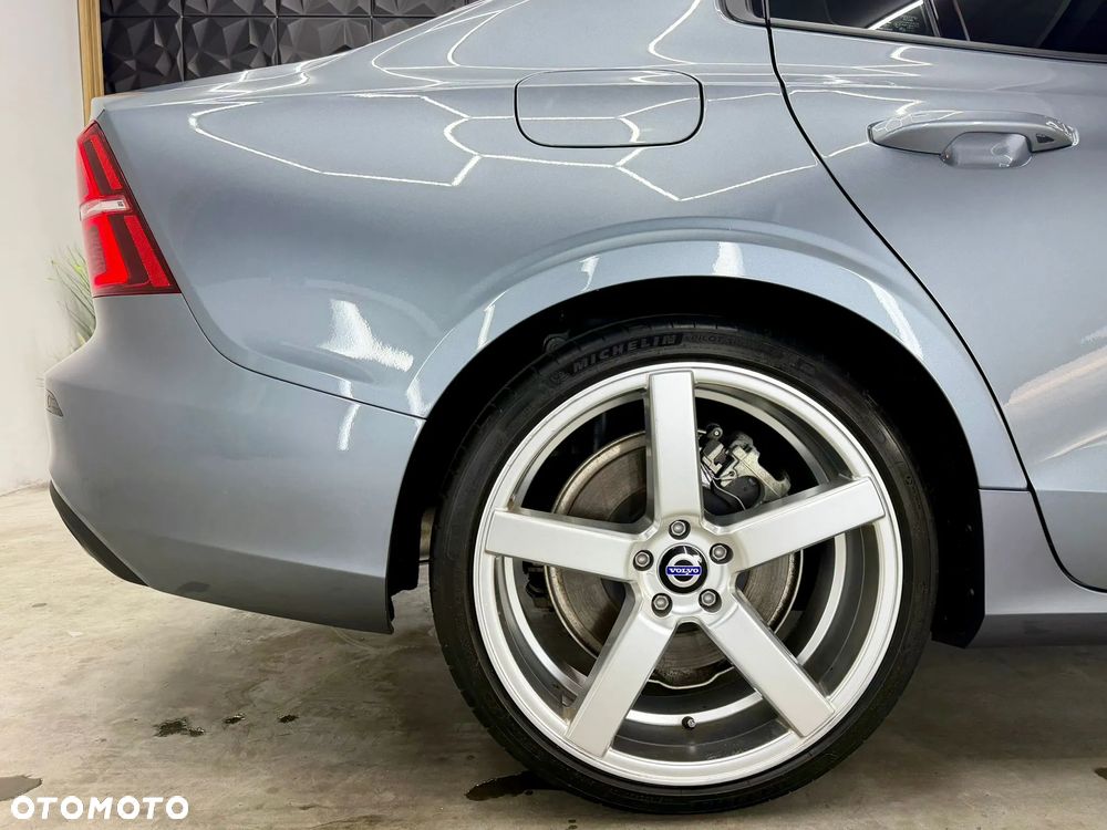 Volvo S60 T6 AWD Momentum Pro - 24