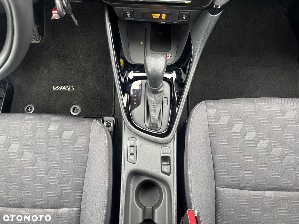 Toyota Yaris Hybrid 1.5 Style - 22