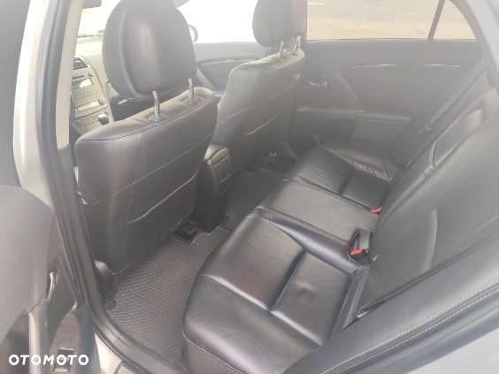 Toyota Avensis 2.0 D-4D Sol - 6