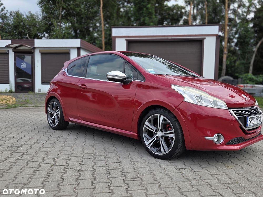 Peugeot 208 1.6 THP GTi - 2