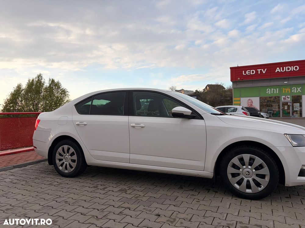Skoda Octavia 1.5 TSI Ambition - 2