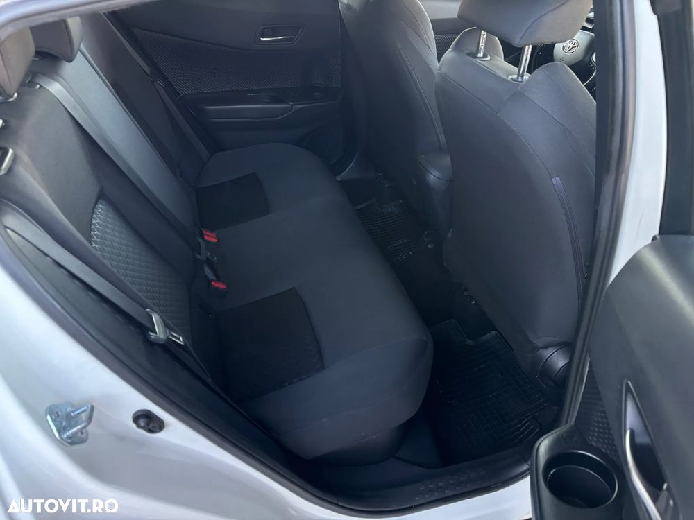 Toyota C-HR 1.8 HSD 4x2 CVT C-enter - 36