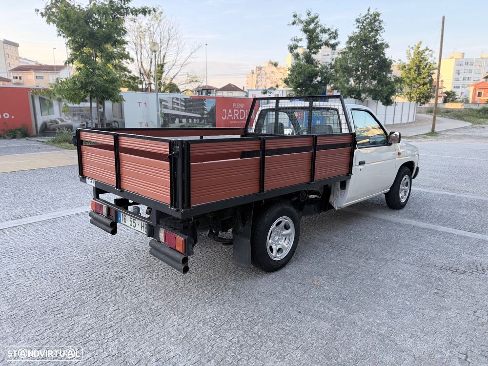 Nissan Pick Up 2.5 D - 7