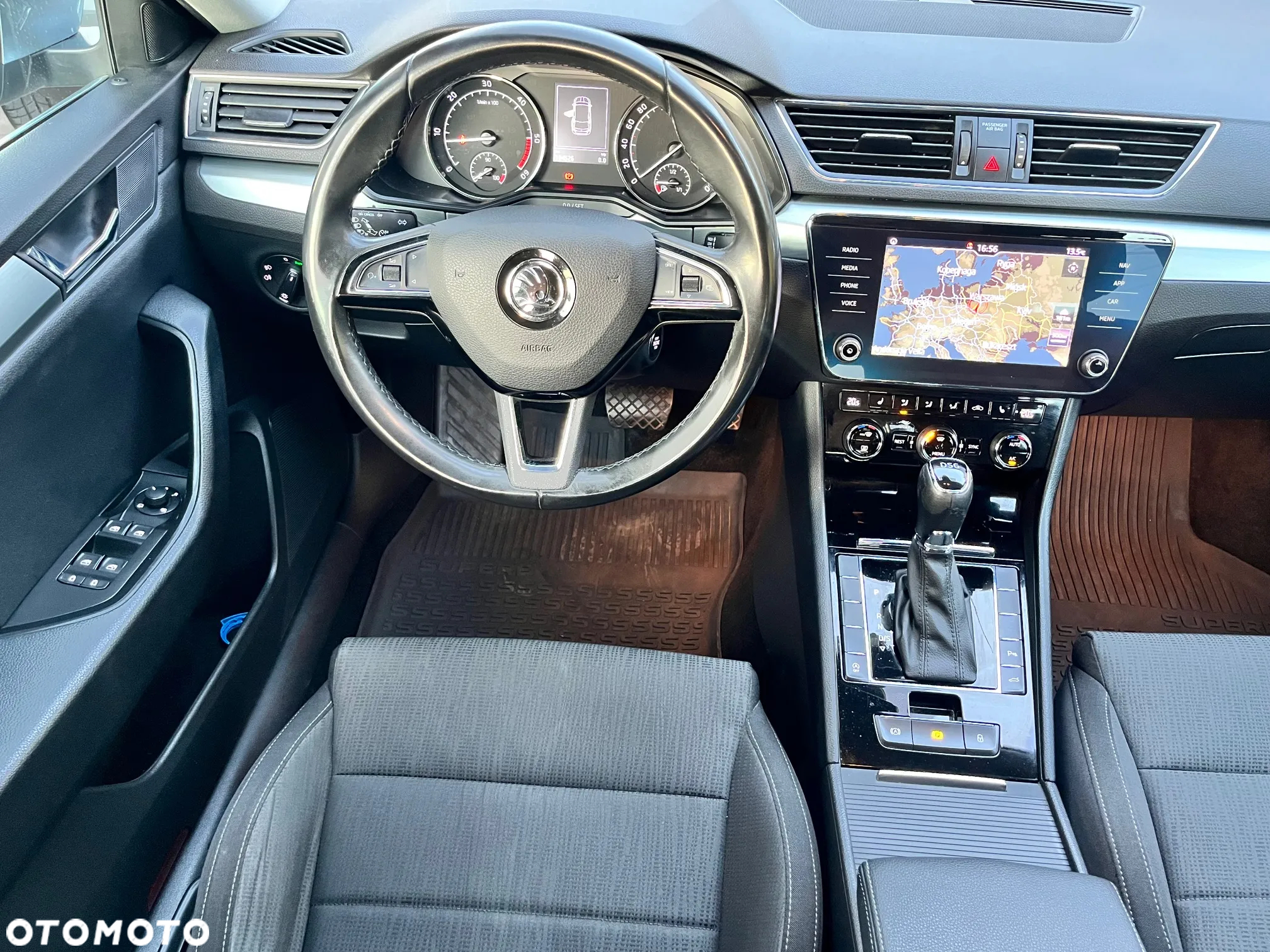 Skoda Superb 2.0 TDI Style DSG - 21