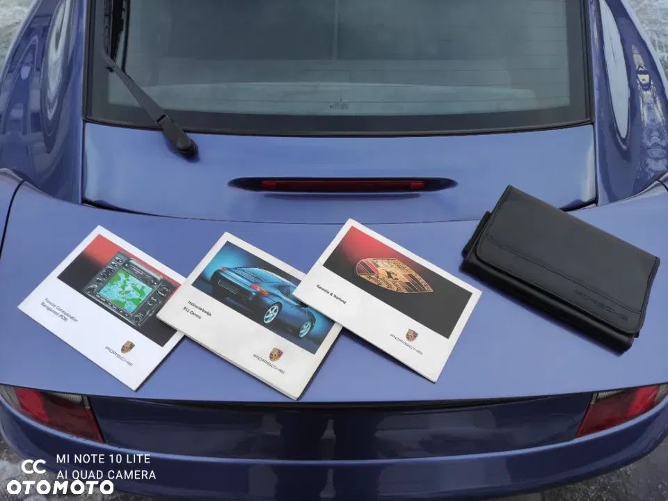 Porsche 911 Carrera - 22