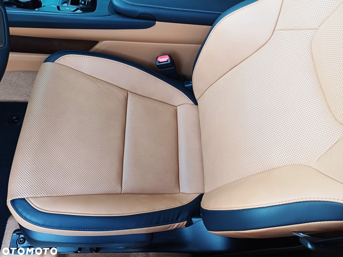 Lexus RZ 450e Prestige DIRECT4 - 17