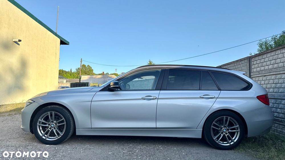 BMW Seria 3 - 36