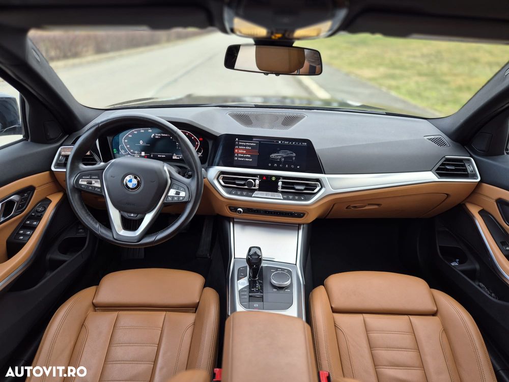 BMW Seria 3 330i Aut. Sport Line - 23