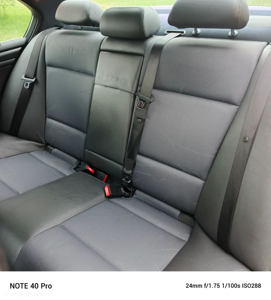 BMW Seria 3 316i - 10