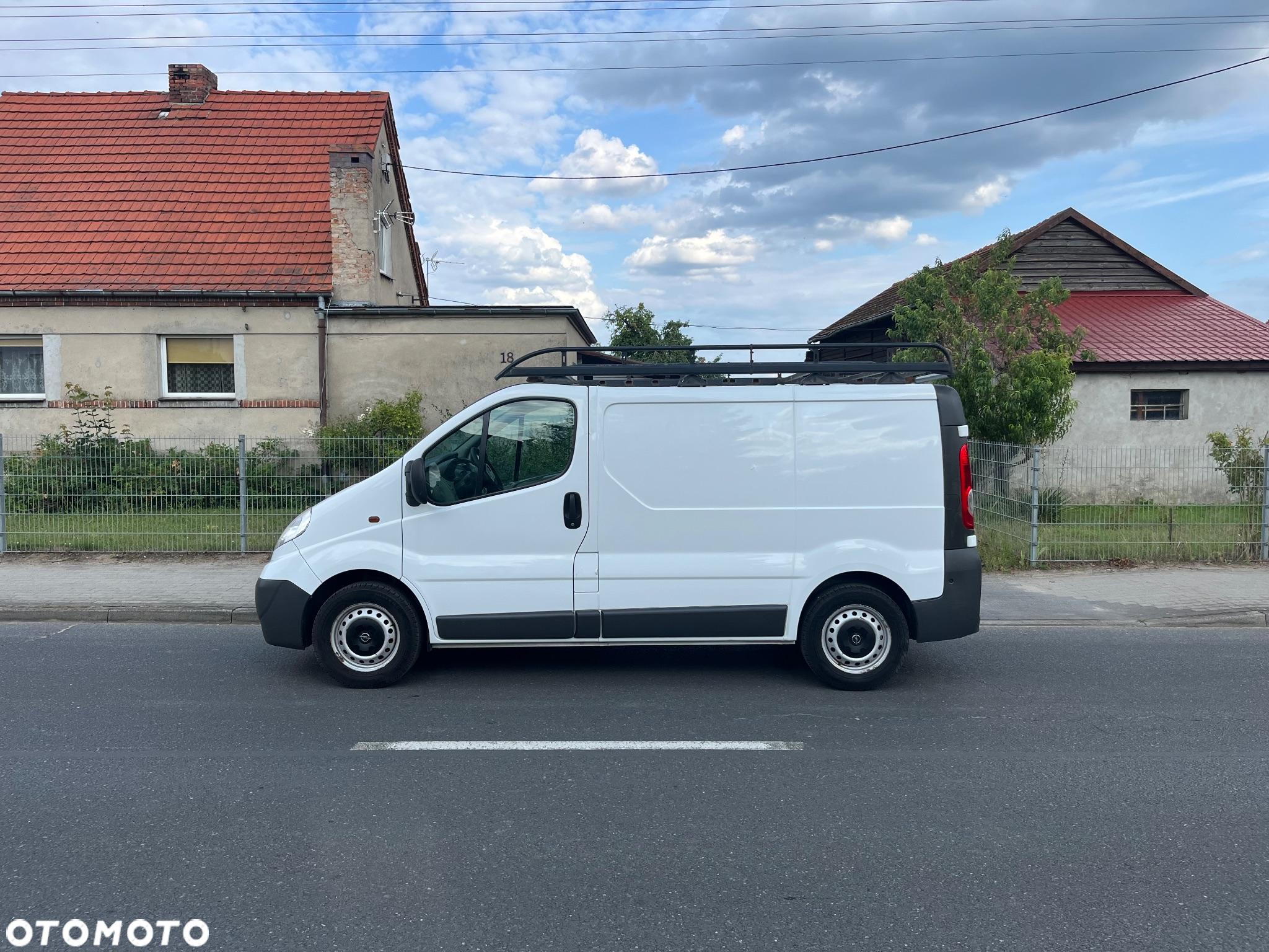 Opel Vivaro - 8