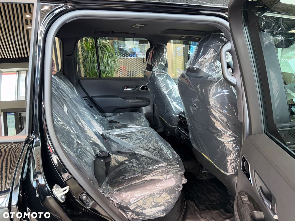 Toyota Land Cruiser - 11
