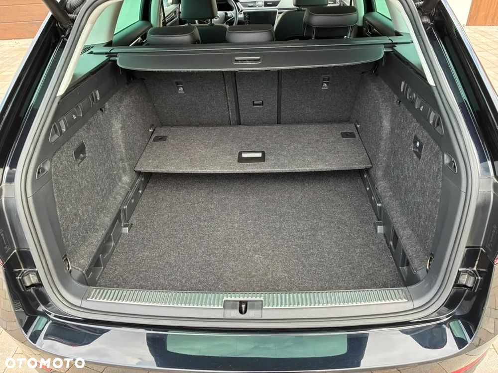 Skoda Superb 2.0 TSI L&K DSG - 9
