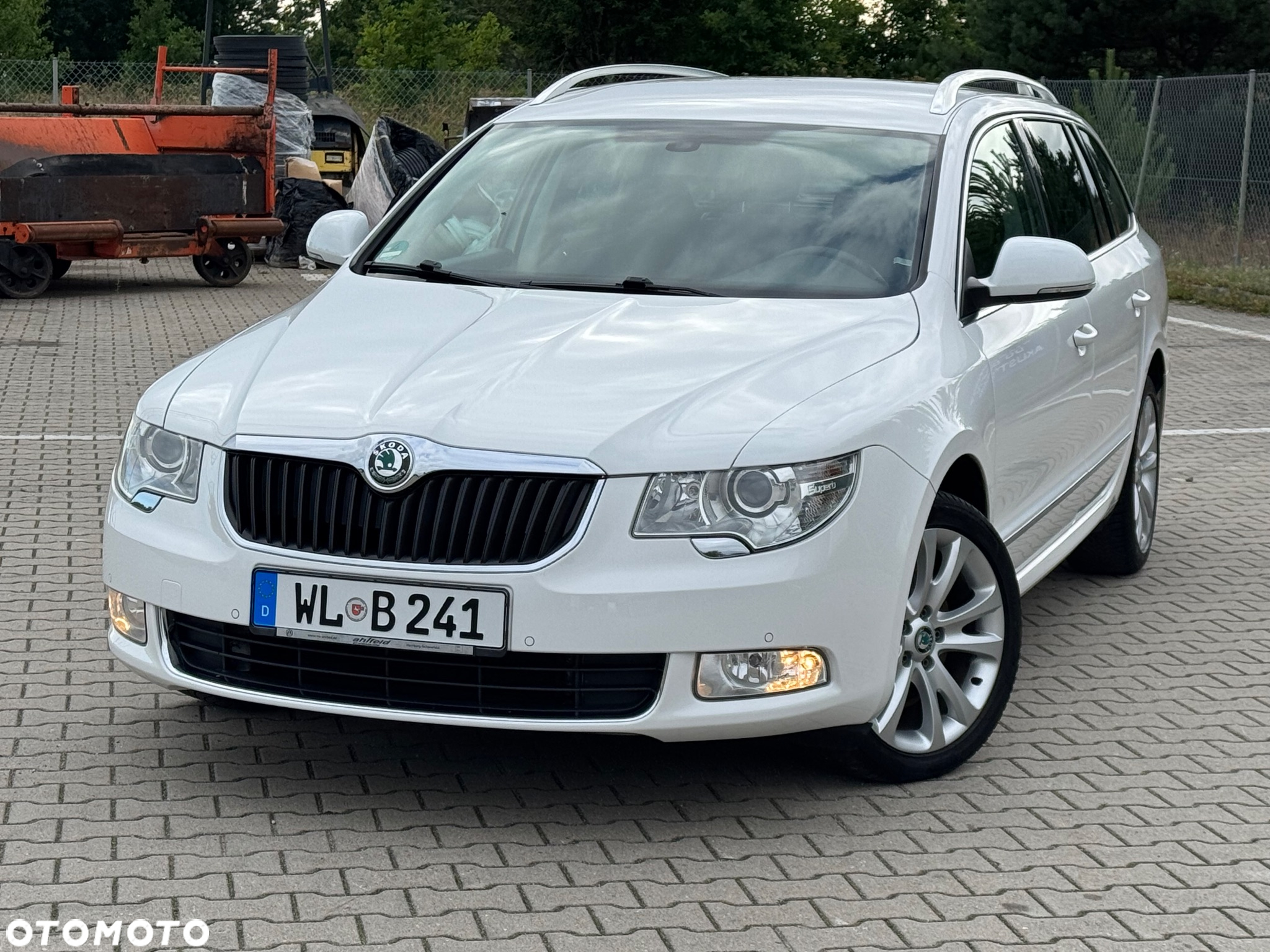 Skoda Superb 1.8 TSI Ambition DSG - 2