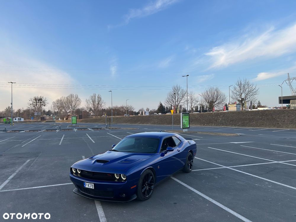 Dodge Challenger 6.4 Scat Pack - 4