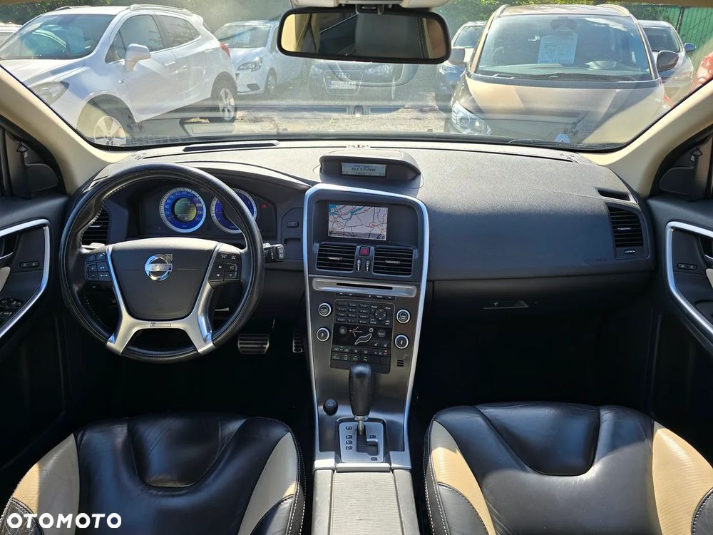 Volvo XC 60 2.0T R-Design - 12