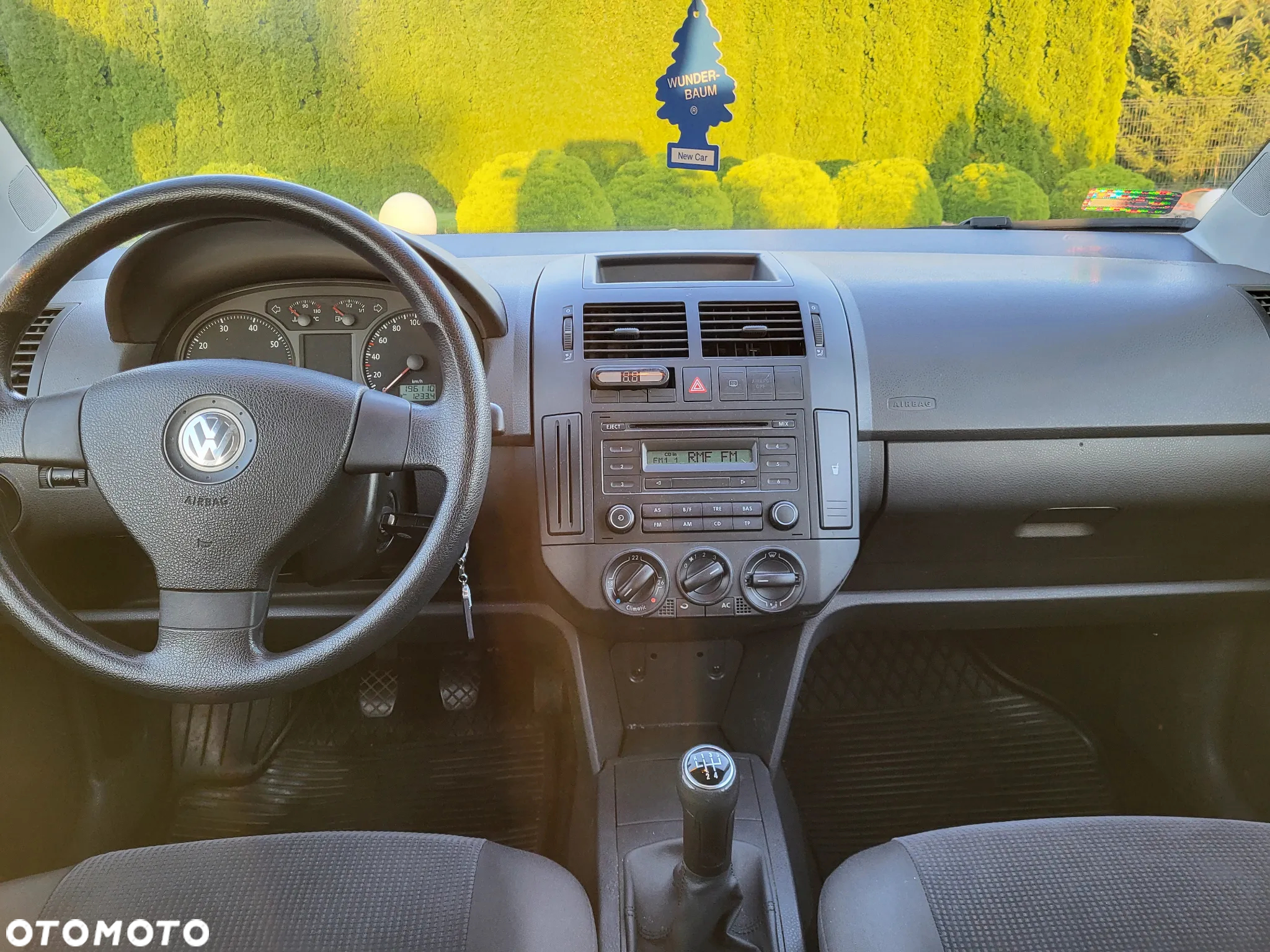 Volkswagen Polo - 8