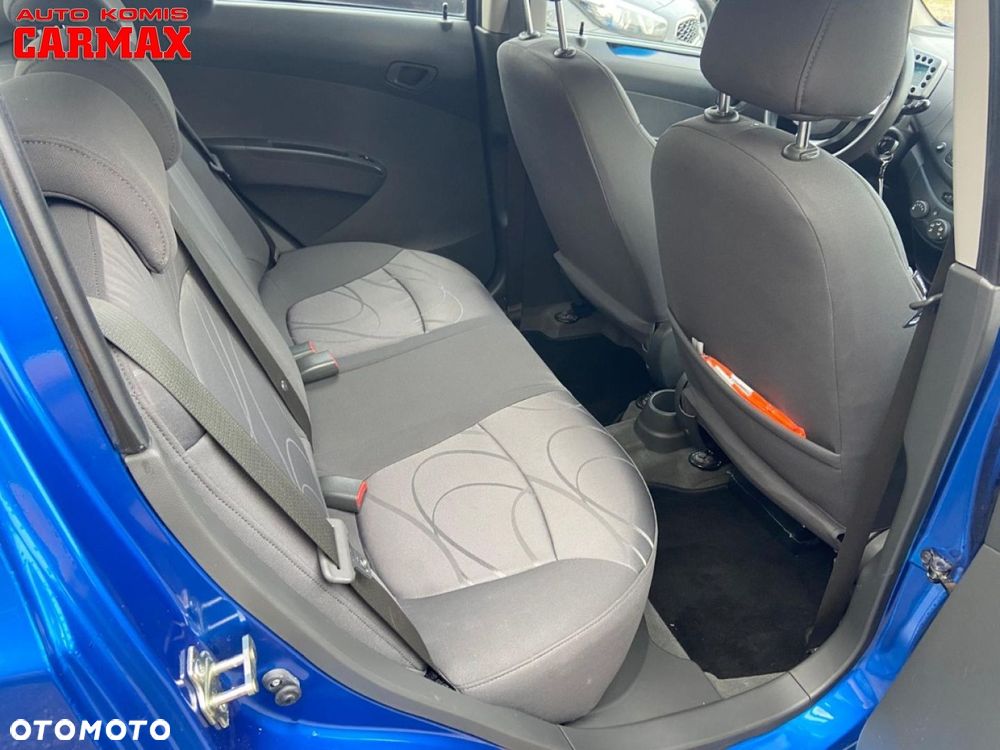 Chevrolet Spark - 21