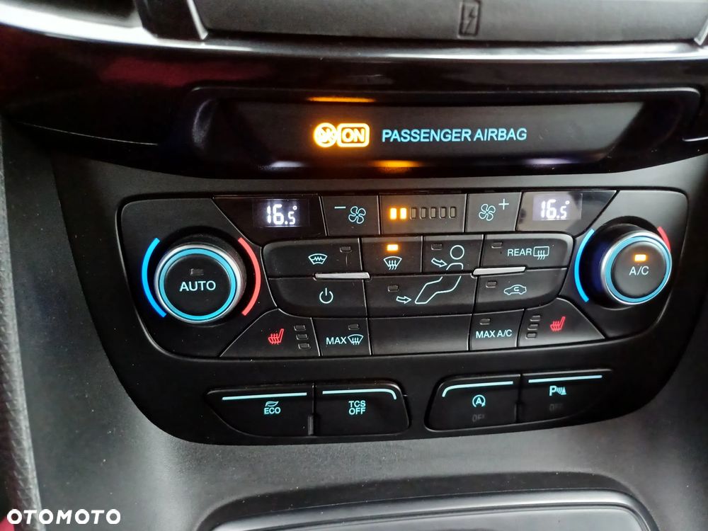 Ford Tourneo Connect - 9