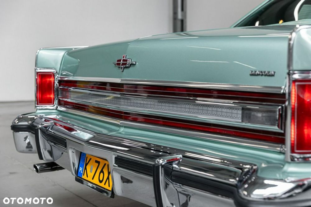 Lincoln Continental - 18