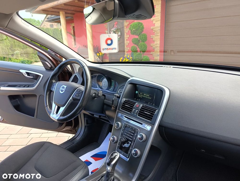 Volvo XC 60 D4 Geartronic Momentum - 35