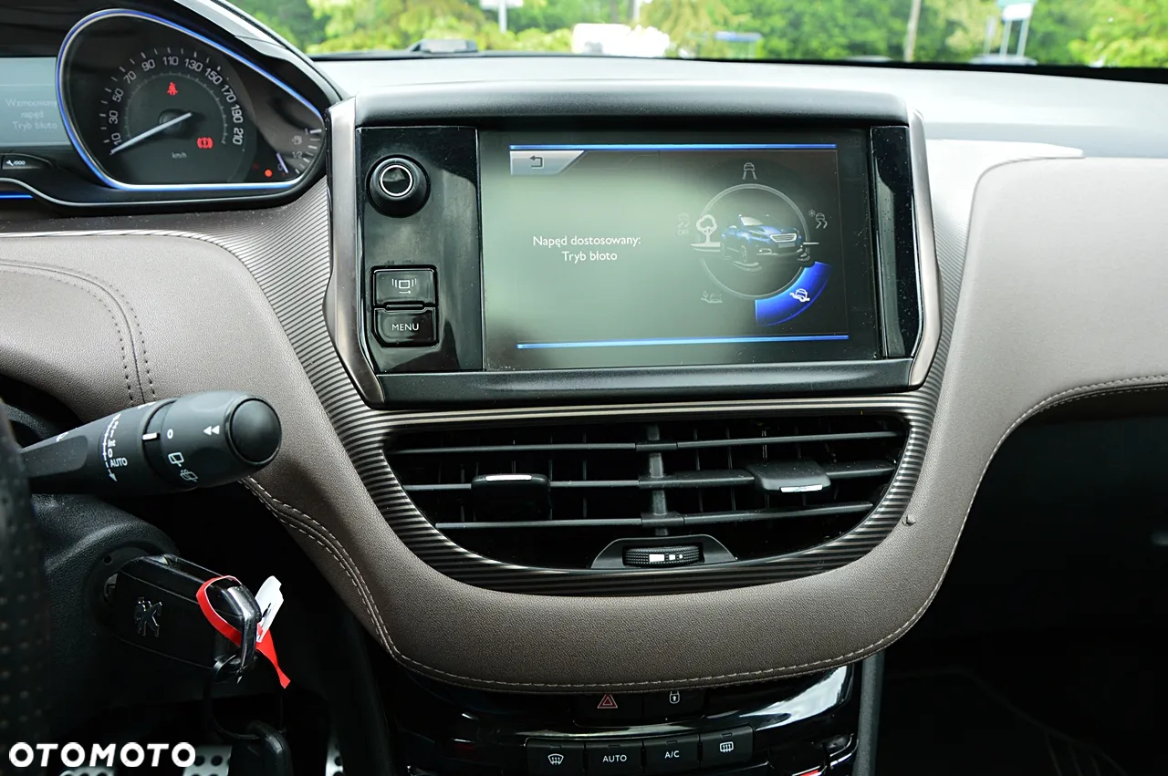 Peugeot 2008 120 VTI Allure - 33