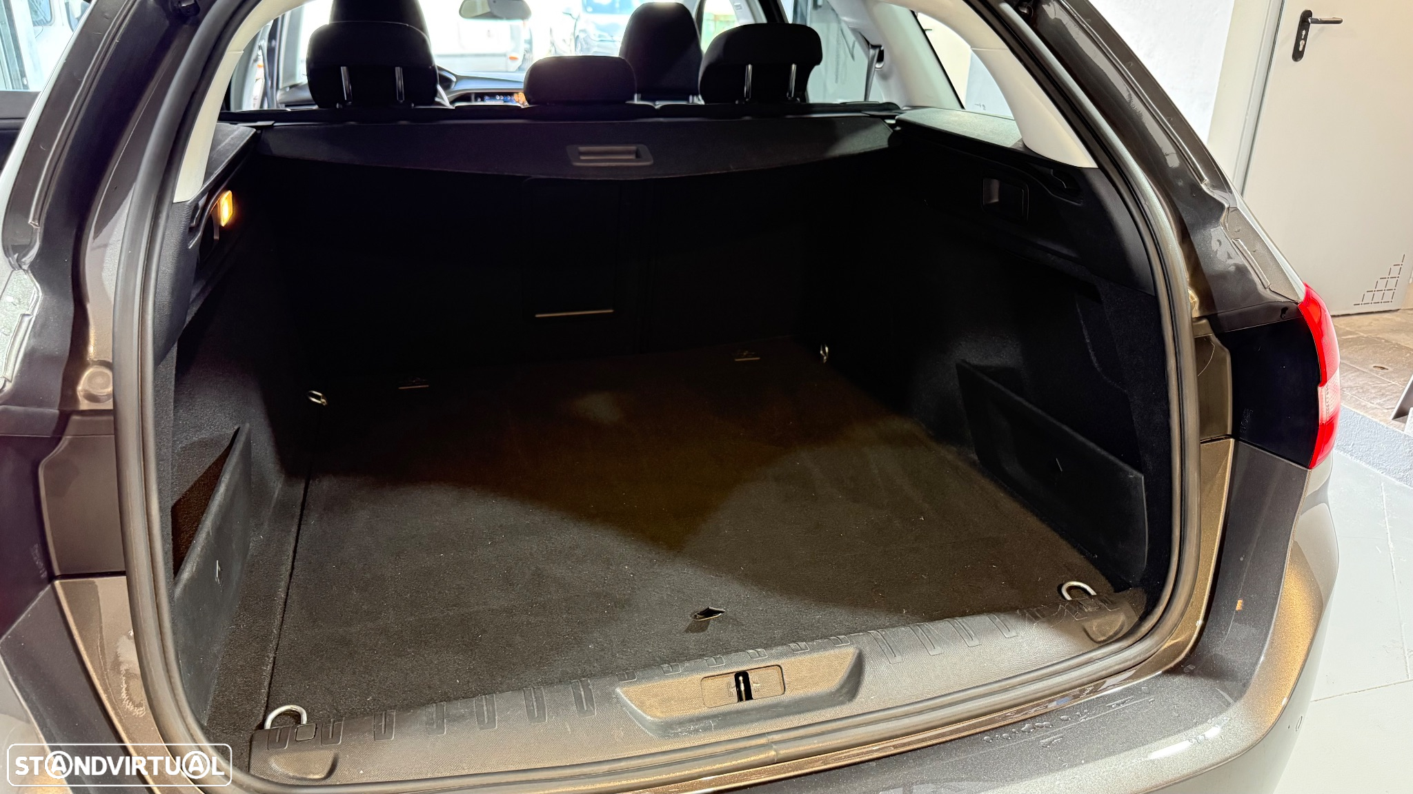 Peugeot 308 SW 1.5 BlueHDi Style - 30